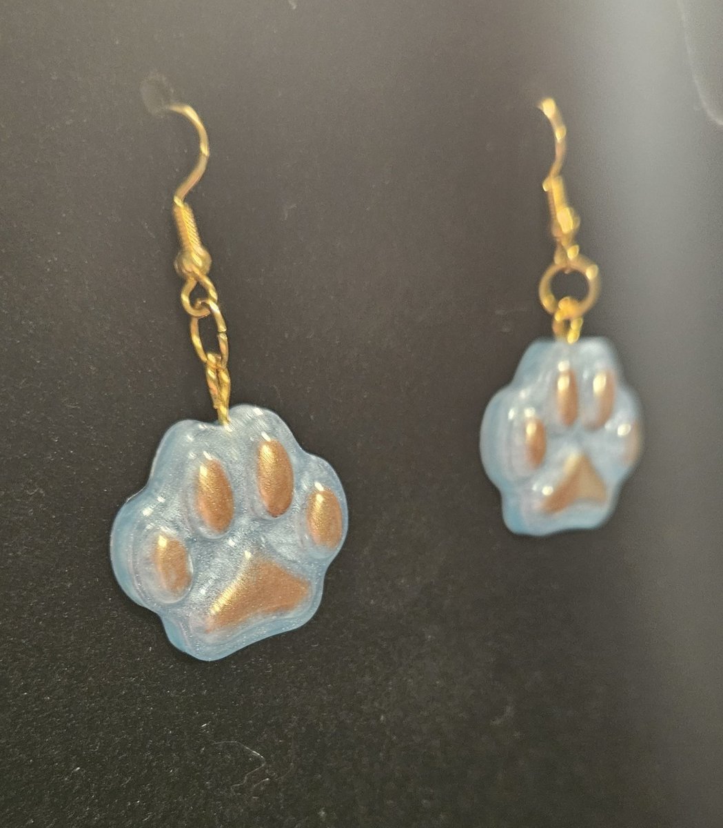 Paw print resin earrings 