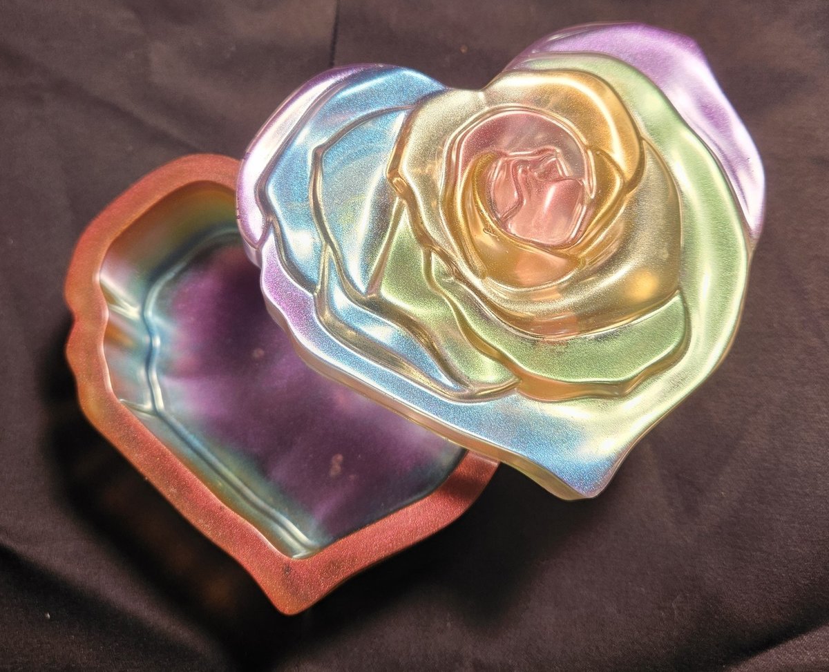 Rainbow Heart Rose Trinket box