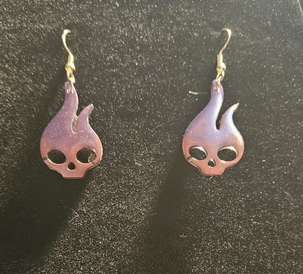 Small fire skull earrings 