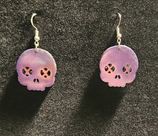 Cross eye skull earrings 